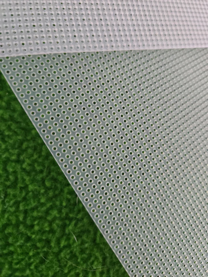 1 CLEAR PLASTIC MESH SHEET -14 COUNT (HOLES IN PLASTIC) APPROX. 10 1/2 x 13 1/2" - Image 2 of 4