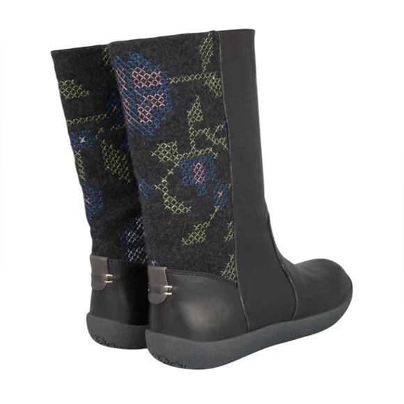 Camper Twins Wool and Leather Boot Black and Gray Size 37 US 7 - Image 2 of 4