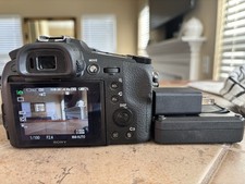 SONY cyber-Shot DSC-RX10MⅢ 〔RX10Ⅲ〕中古 Sony Cyber-Shot RX10 III Digital Camera – Black (DSC-RX10M3) for