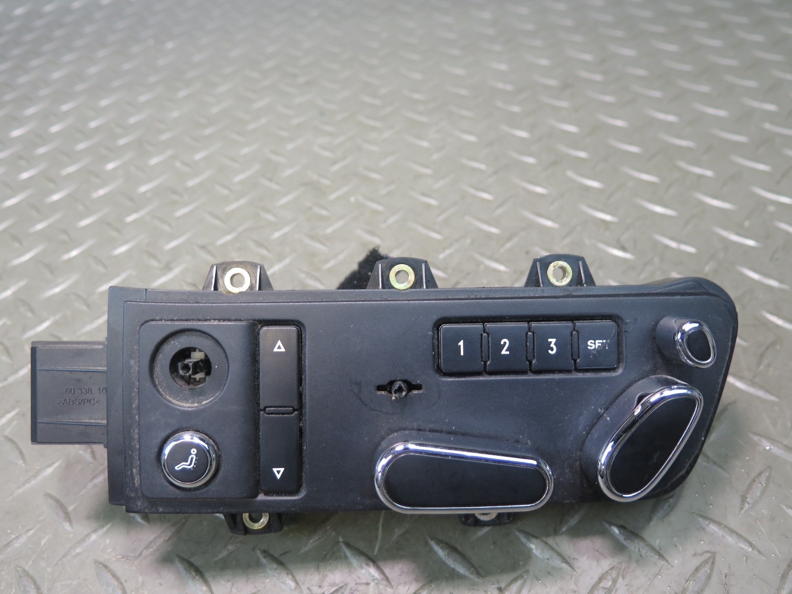 2006-2012 BENTLEY FLYING SPUR FRONT LEFT SIDE SEAT ADJUST CONTROL SWITCH