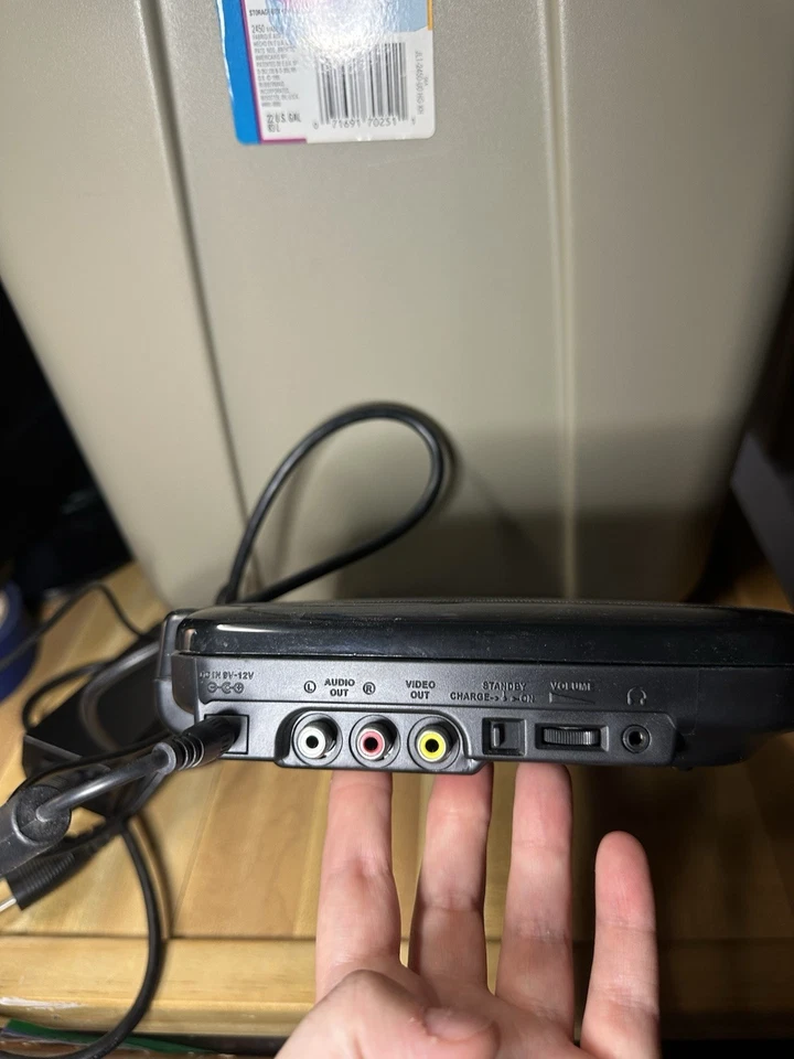 Reproductor de DVD portátil RCA Foto 3 de 4