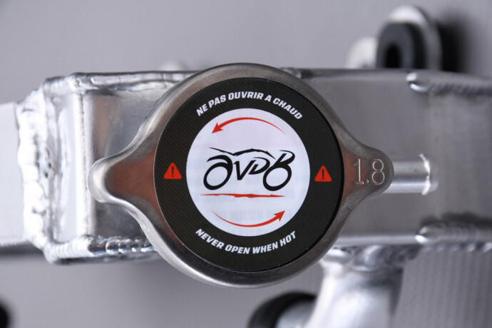 Radiateur eau Beta RR 520 4T résout surchauffe moteur AVDB Racing