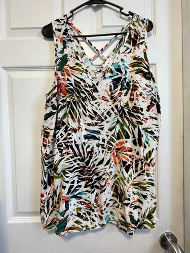 AVA & VIV Top shirt 1X 16 Bust 46 Length 29 White/Multi Floral Strap Back