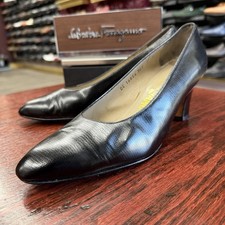 Salvatore Ferragamo Midnight Black Leather Pumps Size 9B Made In Italy