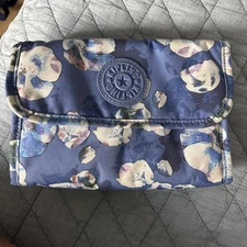 kipling KI1479 4HN daisee winter bloom cosmetic bag & case blue