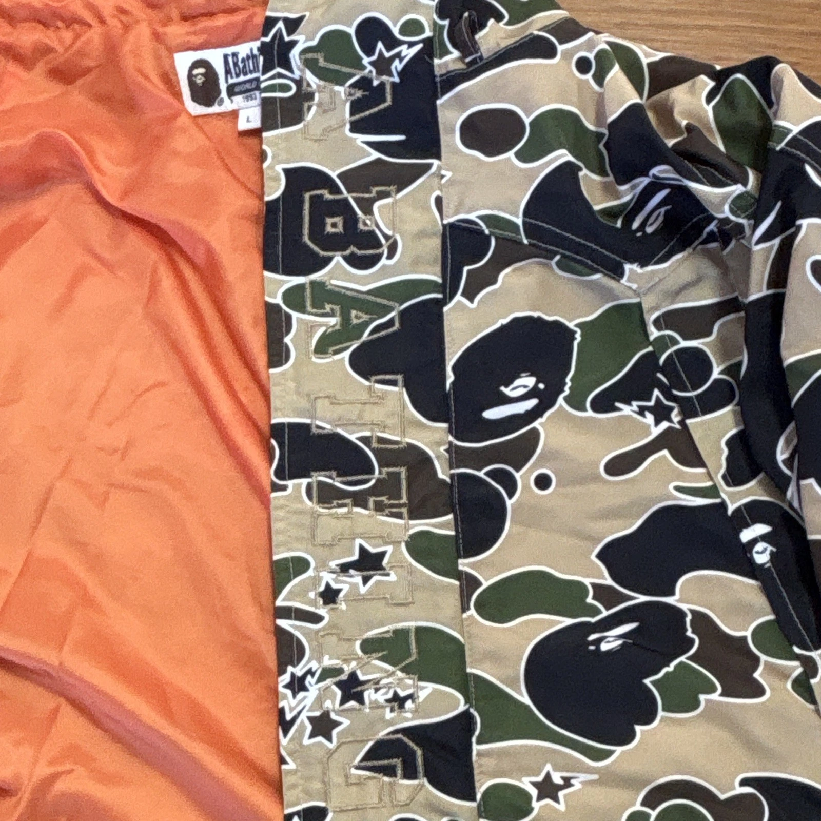 A Bathing Ape BAPE Camo Hooded Windbreaker Jacket Orange Lining Mens L - product detail image 7