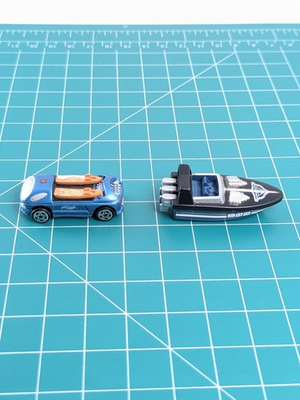#ad Mattel Micro Mini Hot Wheels Cars 2002 Deora II And Speed Boat Micro Lot $5.99