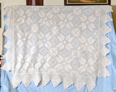 Beautiful Vintage Handcrafted Crochet Coverlet For Bed Sofa Table 82x72 Ecru 