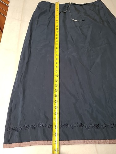 Sundance 100% Silk Navy Blue Embroidered Maxi Skirt Size 12 Boho - Picture 5 of 11