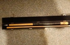 Mali Two-Piece Billiard Cue Stick Skull and Crossbones Design