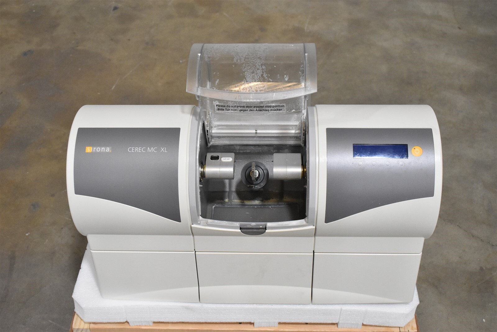 Sirona CEREC MC XL Dental Milling Machine for CAD/CAM Restorative