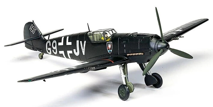 Messerschmitt Bf 109 E-4, Nachtjagdgeschwader 1, Germania 1940, 1:72 Corgi - Immagine 3 di 4