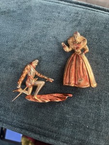 VOGUE BIJOUX 蜂モチーフ ブローチ 希少ヴィンテージ ✨70年代後半刻印ドイツ製ヴィンテージ ✨Dior ×スワロフスキー 蜂