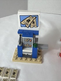 LEGO SpongeBob SquarePants - Bikini Bottom Express Set #3830 - 100% Complete