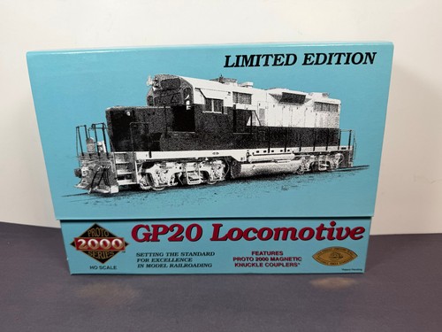 Locomotora Proto 2000 Series HO Scale Train 8128 GP20 CONRAIL CR 2103 Life Like | Zustand: New
