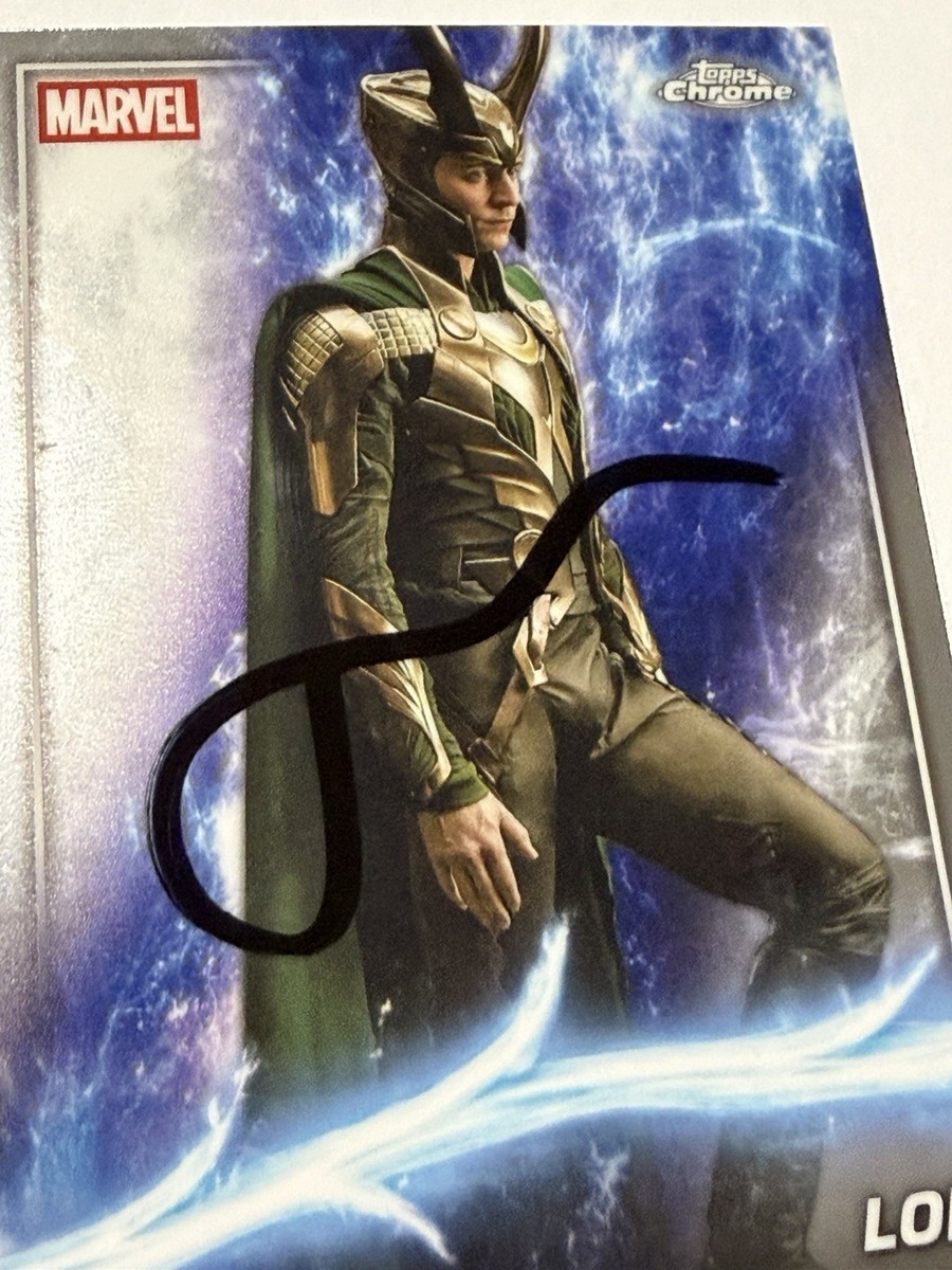 Loki Autographed by Tom Hiddleston 2025 Topps Chrome Marvel base