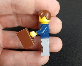 Lego City Plane Passenger Male Minifigure twn053 from 3181