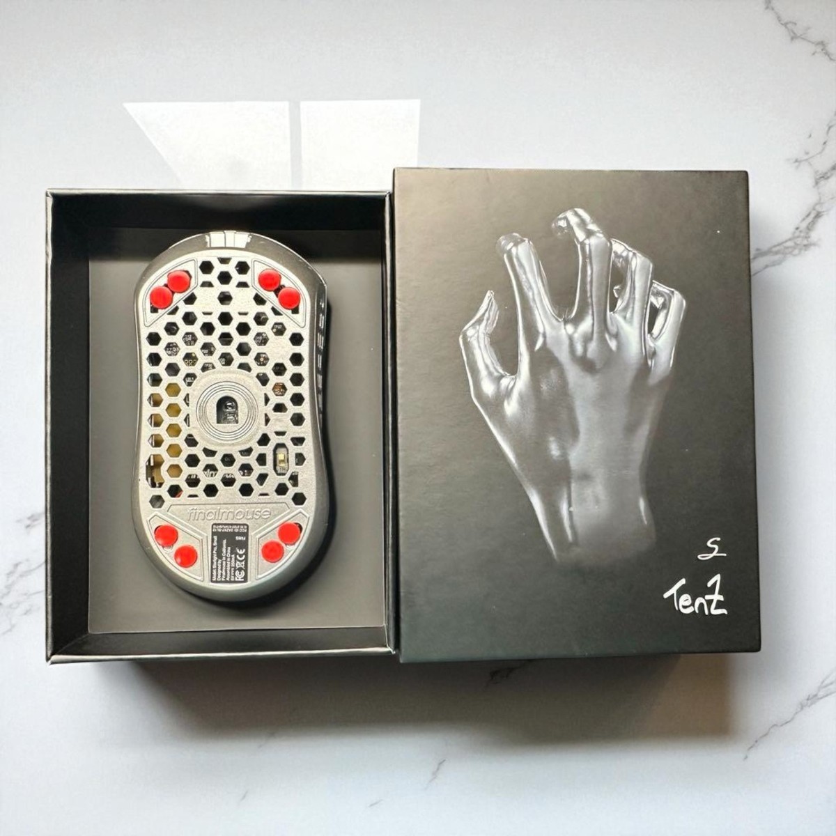 Souris sans fil - Finalmouse Starlight Pro Tenz - Medium (D'occasion) à