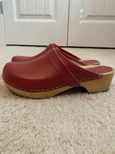 Bjork Swedish Comfort Red Clogs Mules Shoes Women's Size 9 - 9.5 EU 40