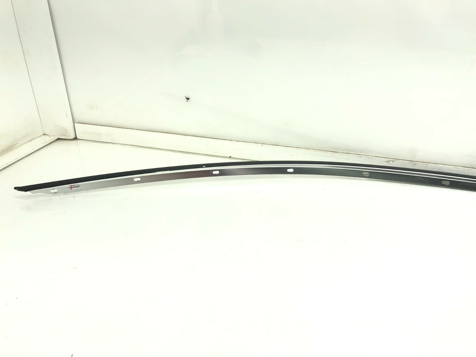 2014-2017 MASERATI GHIBLI S LEFT SIDE EXTERIOR MOLDING TRIM OEM.