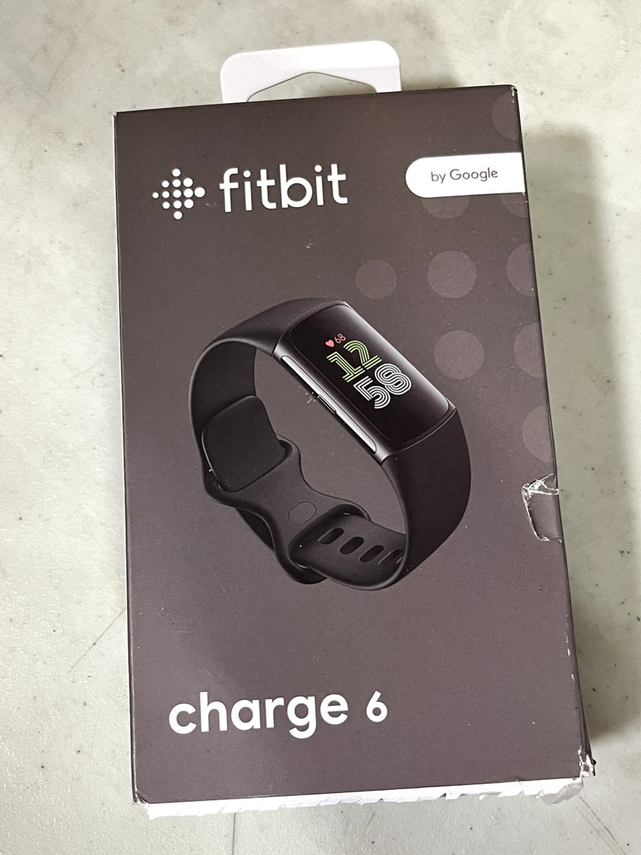 Fitbit Charge 6 Fitness Tracker - Black - GA05183NA 840353901063  