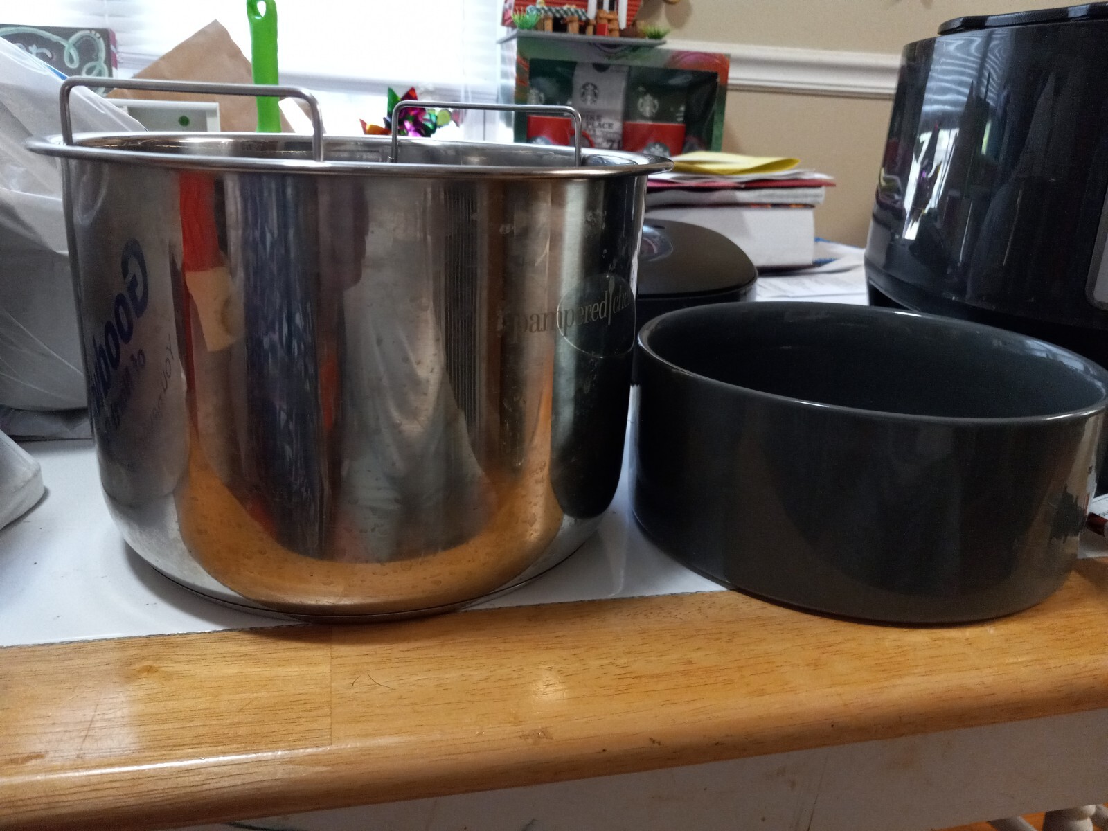 Pampered Chef 1000w 6 Quart 16 in 1 Electric Pressure Cooker Model