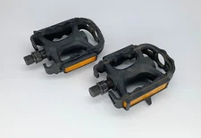 VP Components VP-893 Resin ATB Pedal 9/16" with Reflectors (from 1990s?)