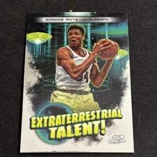 Topps Cosmic Chrome 2023-24 Giannis Antetokounmpo ET-8 Extraterrestrial Talent