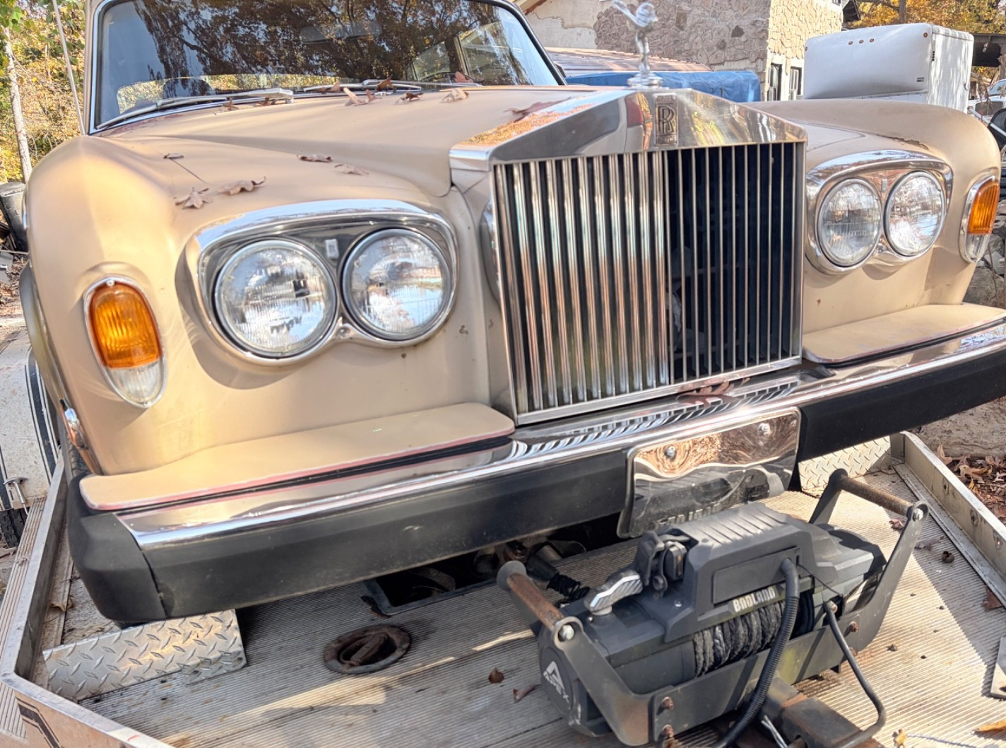ROLLS ROYCE CORNICHE SHADOW BENTLEY LEFT FAIRING. WORLDS LARGEST USED INVENTORY
