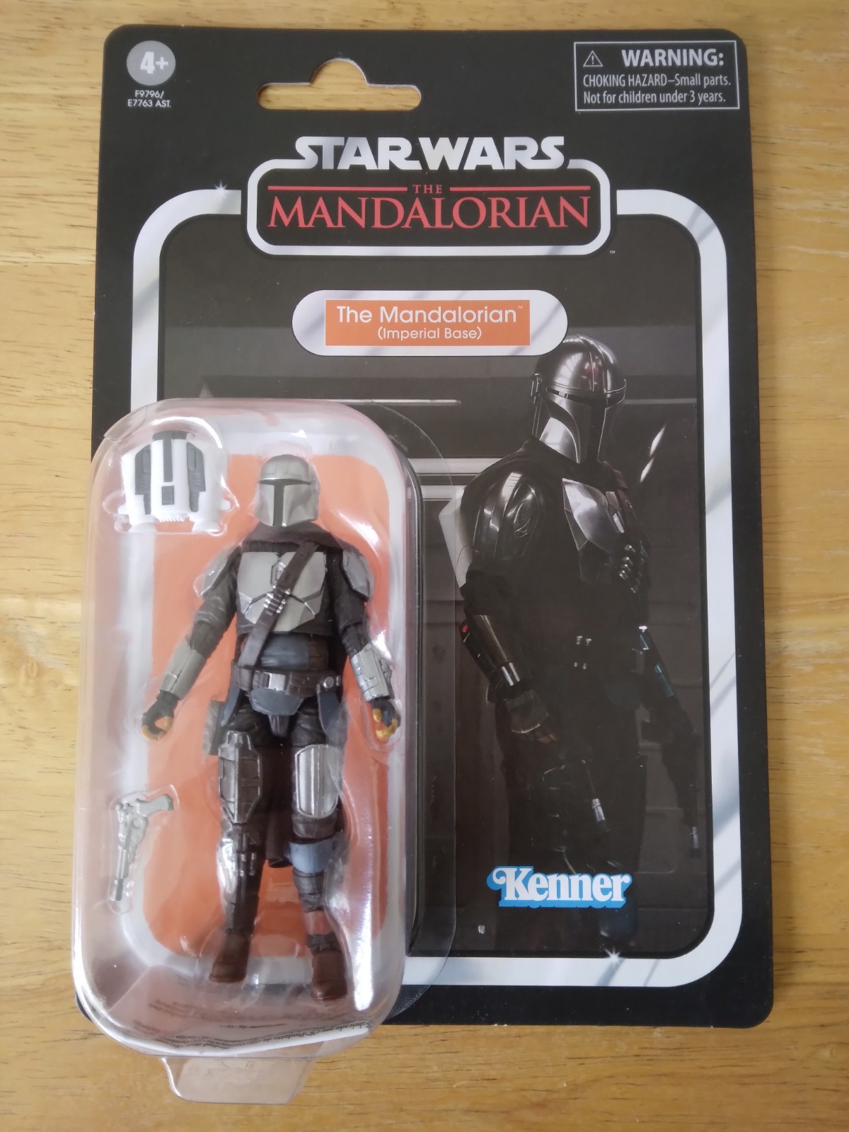 Star Wars Vintage Collection Mandalorian (Imperial Base) 3.75&rdquo; VC312A New Sealed