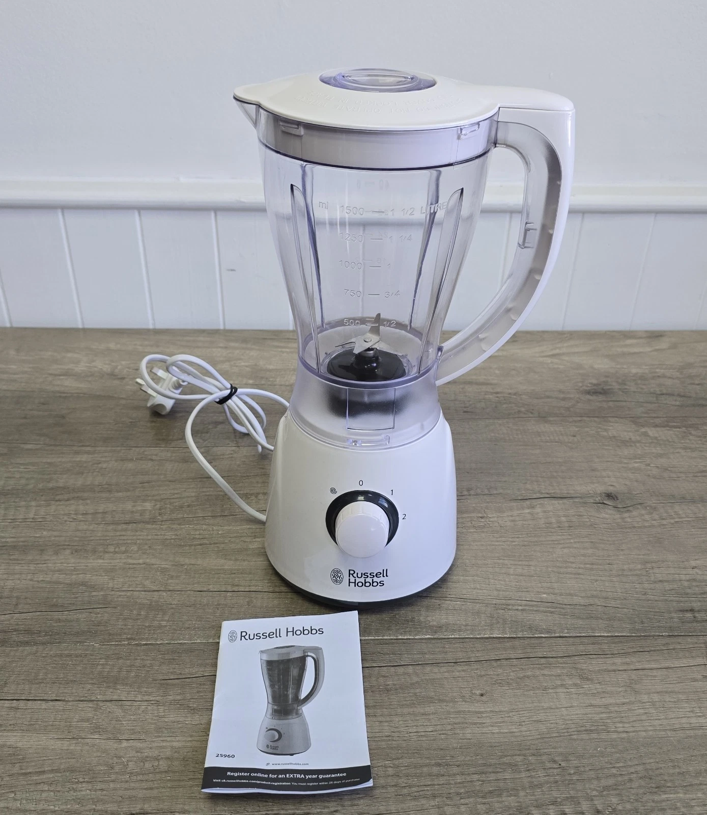 Russell Hobbs 25960 Go Create Jug Blender – White, 1.5L, 500W Vgc