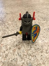 VINTAGE 1992 LEGO CASTLE‼️BLACK KNIGHT‼️6009 MINIFIGURE
