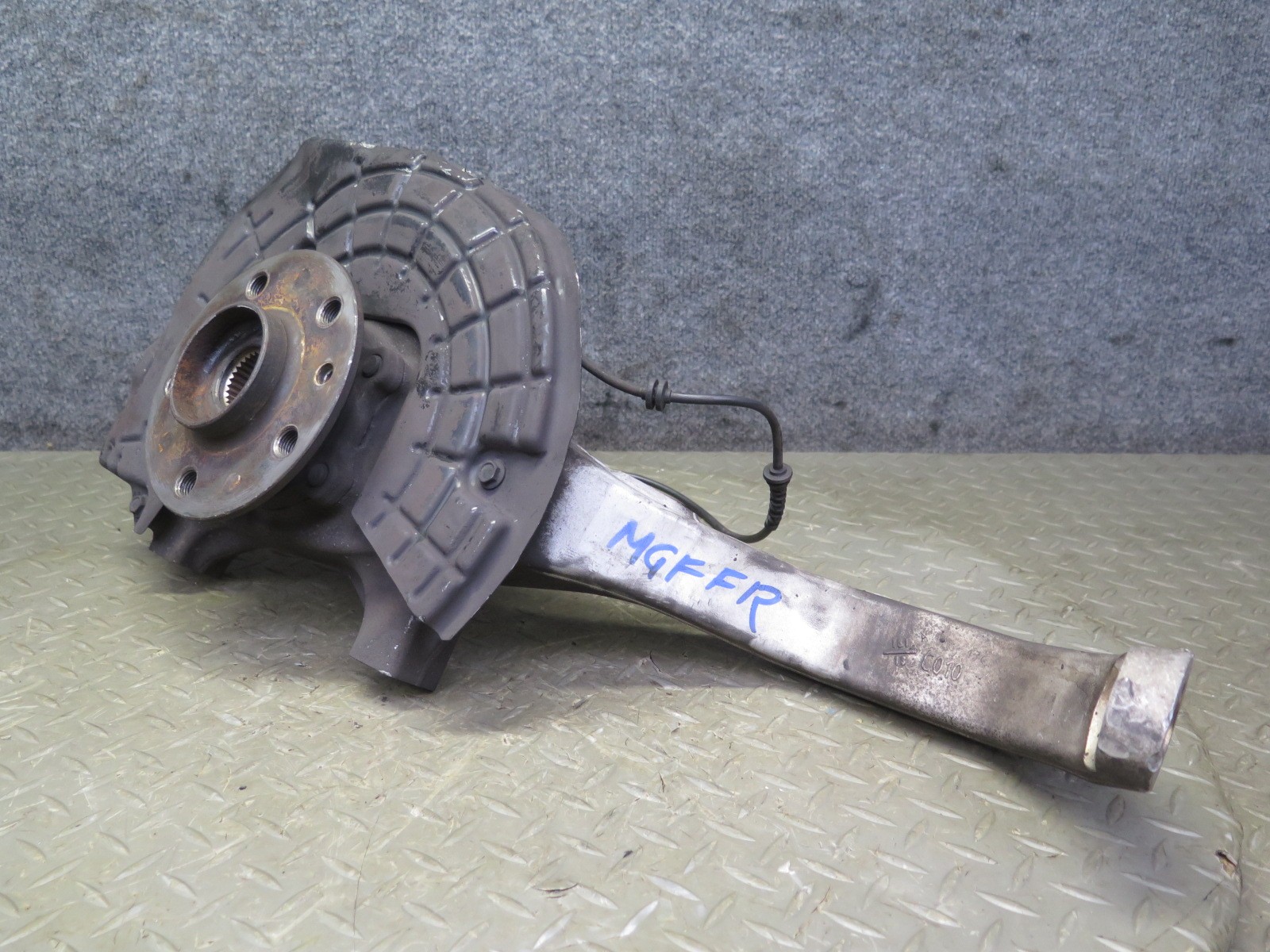 14-17 MASERATI GHIBLI M157 SQ4 AWD FRONT RIGHT SIDE SPINDLE KNUCKLE WHEEL HUB