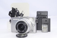 OLYMPUS E PL3 Lens Kit Silver Includes 32GB SD Card
