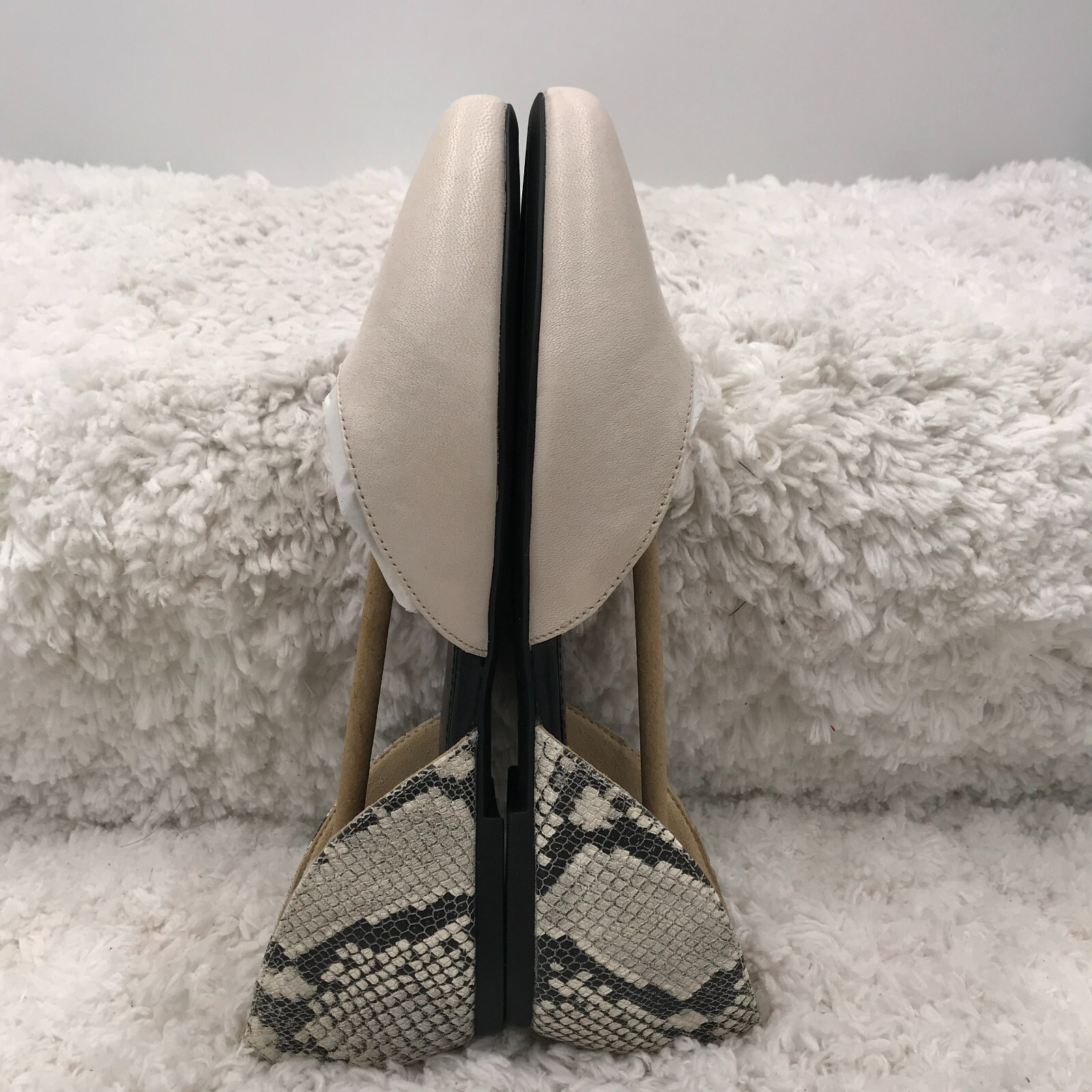 Hush Puppies Shoes Womens 7 Loafers  Sadie D'Orsay Ivory Snake leather Slip-on