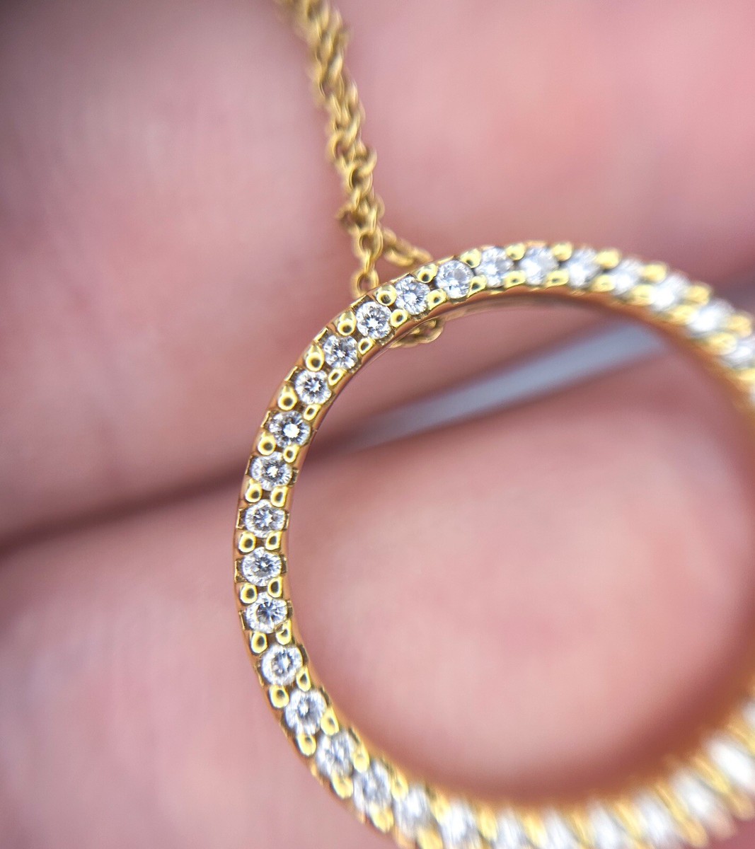 Roberto Coin Large Diamond Circle Pendant Necklace 18K Yellow Gold