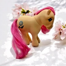 Vintage My Little Pony Daisy – Cream Body Pink Hair – G1 1982 Hasbro Hong Kong