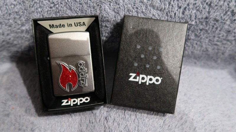 Zippo New Lighter Red Flame Inferno Unfired With Box Flame Rare limited. nice
