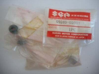 NOS Suzuki DR200 DR250 Stem Valve Seal QTY2 OEM 09289-05003