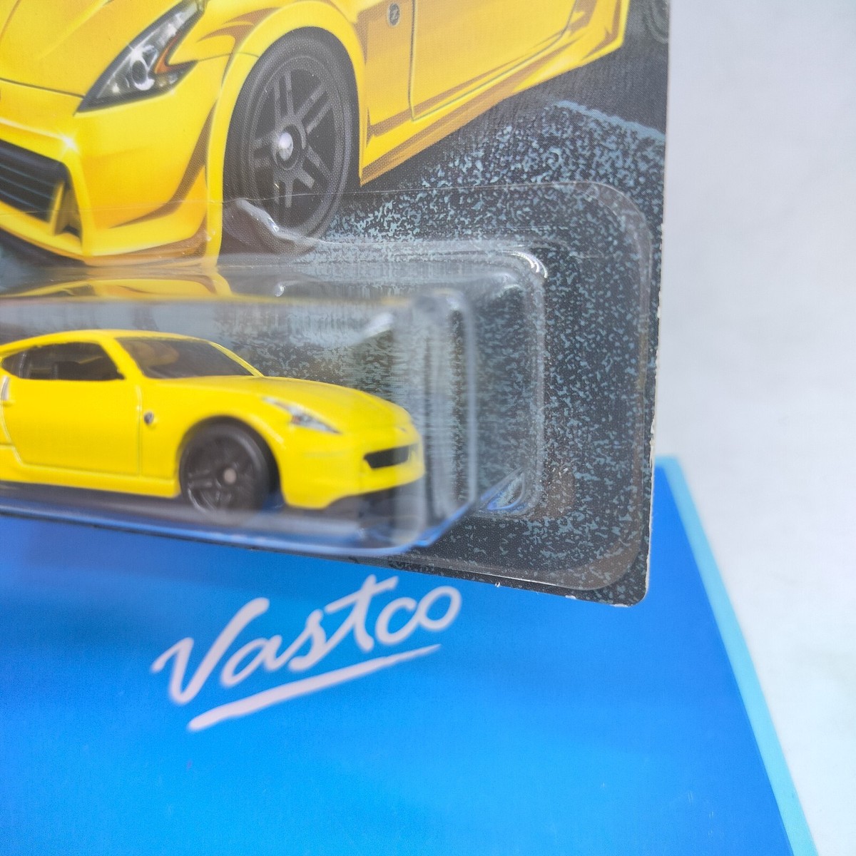 Hot Wheels Exclusive Fast & Furious 6 Nissan 370z Yellow #2/5