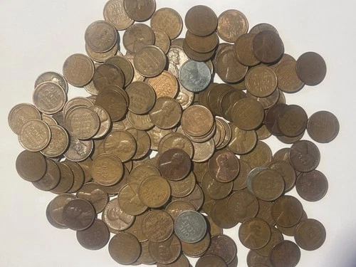 200 Wheat Pennies Bulk Lot 1909-1958 plus bonus key dates and 2 Indian head cent