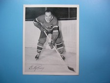 1945/54 QUAKER OATS NHL HOCKEY PHOTO BILLY REAY POSE NICE!! MONTREAL CANADIENS