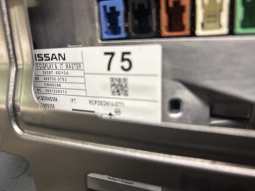 17 - 19 Nissan Pathfinder Armada OEM Navigation Touch Screen Multimedia Display - 第 4/5 張圖片