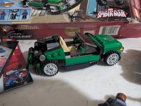 LEGO Marvel 76004 Spider-Man Spider-Cycle Chase Boxed Set w/ Minifigures