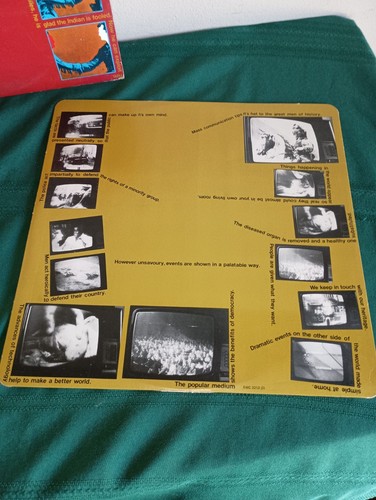 GANG OF FOUR Entertainment! Import EMI  3313 LP Vinyl Record  - Picture 9 of 17