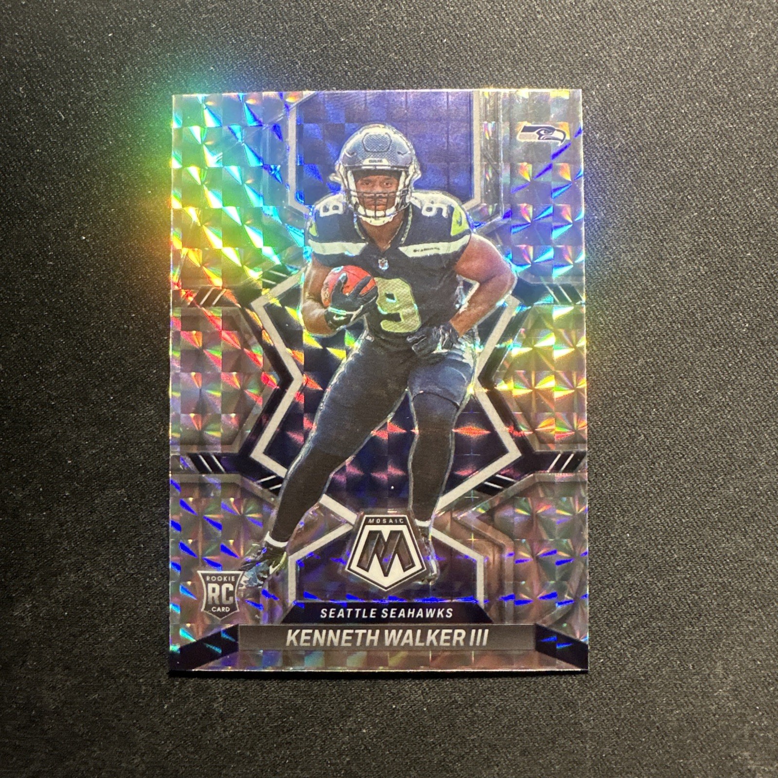 2022 Panini Mosaic Kenneth Walker III Silver Mosaic Rookie #308