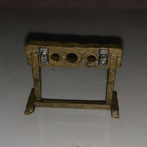 D&D Miniatures PATHFINDER BATTLES CROWN OF FANGS Dressing: Stocks