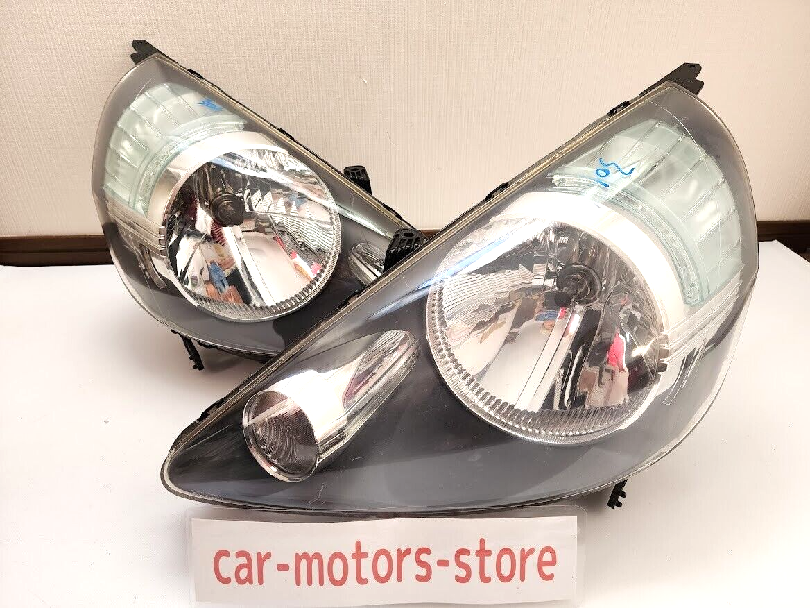 ホンダ フィット GD3 GD 純正 左右 テールランプ 後期 B4-3-5 0247