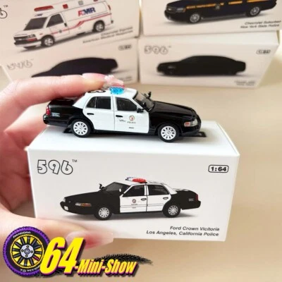 596 Modell 1:64 Ford CV Crown Victoria LAPD Polizei-Modell Modellauto