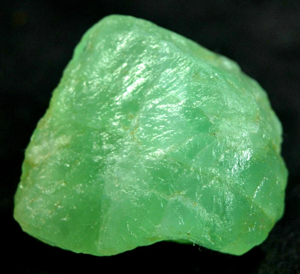 Muestra de faceta de fluorita colombiana verde natural de 359,55 quilates áspera certificada AGL Foto 2 de 4